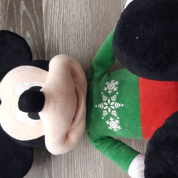 Disney Mickey Mouse stuffed christmas Toy - Picture 6 of 11